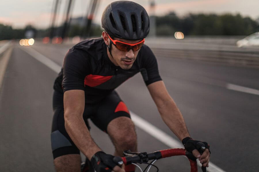 Aprende a pedalear de manera correcta para mejorar tu rendimiento y evitar  posibles lesiones