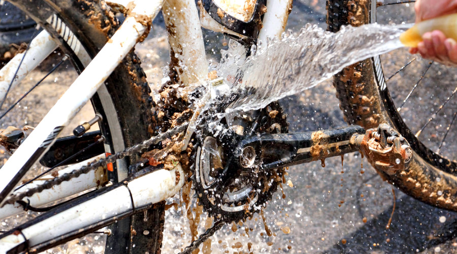 lavar bicicleta