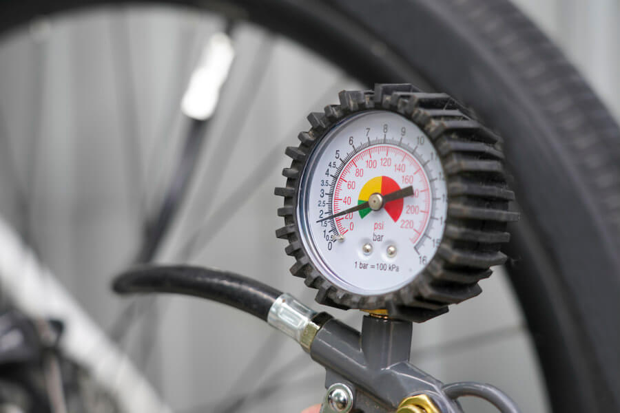 encuesta atleta Insustituible A qué presión hay que hinchar las ruedas de bicicleta | 🚵