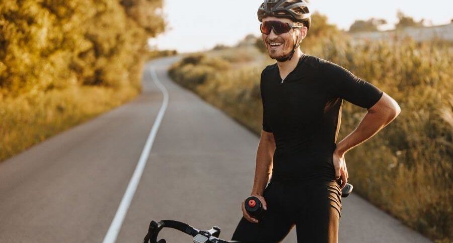 Ciclista sonriendo