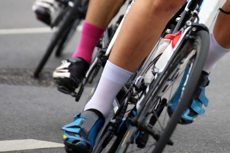 Fuera de Banquete Corroer Cinco claves sobre los calcetines de ciclismo | 🚵