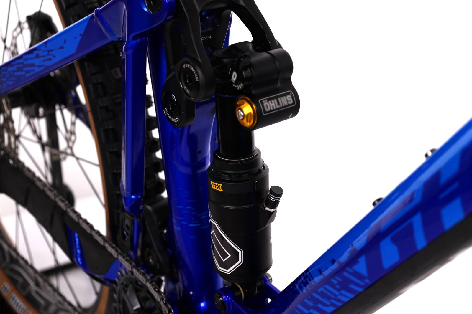 Ghost Riot AM Essential